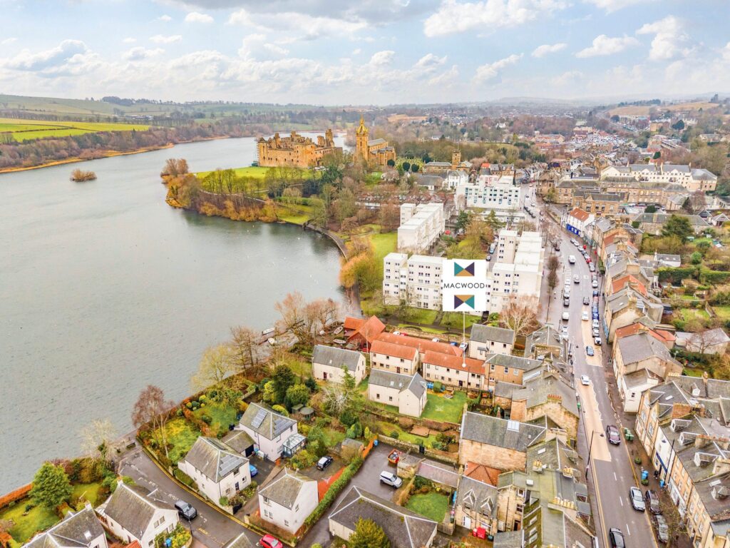 Lochside Mews, Linlithgow